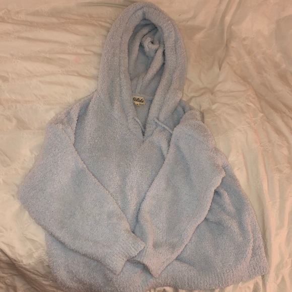 Listicle Sweaters - Cropped Shoe Fly Hoodie/ Sweater Listicle Sweaters - Cropped Shoe Fly Hoodie/ Sweater